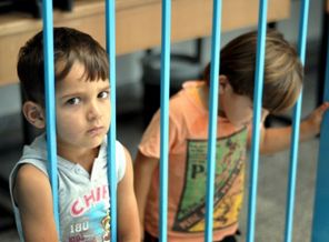 Onlarca aile bir okula sığındı -Foto Galeri