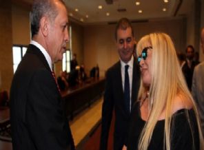 Zerrin Özer'den çok sert 'Erdoğan' tepkisi