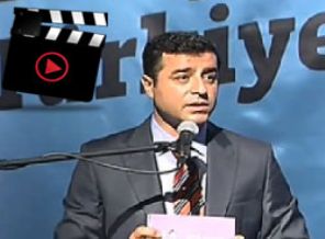 Akit muhabiri Demirtaş'a Türk bayrağını sordu