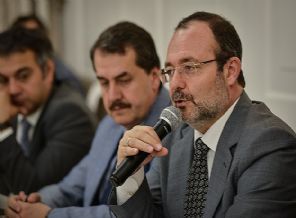 Görmez: Türkiye 'Sunnicilik' yapmamalı