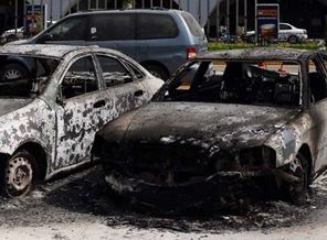 Koca havalimanını yok ettiler -Foto Galeri