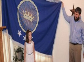 ABD'li baba kızı prenses olsun diye krallık ilan etti