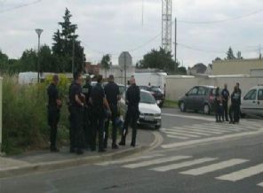 İki yaşındaki çocuk annesini öldürdü