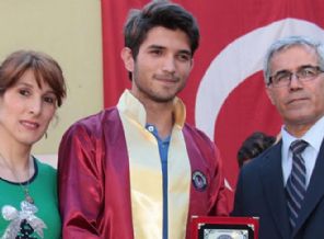 Birinciliği iade ediliyor