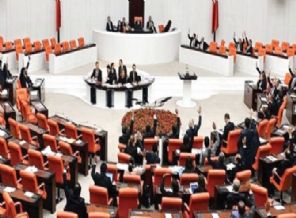 TBMM çalışmalarına ara vererek meclisi kapattı