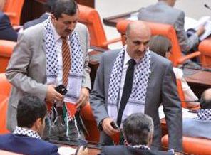 Vekillerden Meclis'te İsrail protestosu