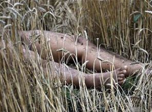 Düşen uçaktaki cesetler neden çıplaktı?