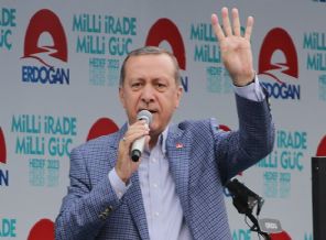 Erdoğan, o tişört için sert konuştu