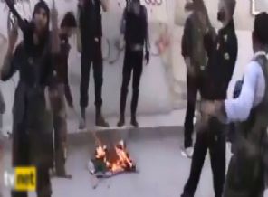 IŞİD Filistin bayrağı yaktı!