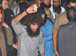 IŞİD, zina yapan kadını recm etti iddiası