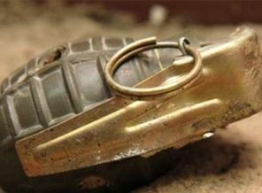 Köprünün ayaklarında bomba bulundu