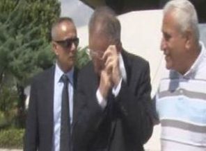 İhsanoğlu gözyaşlarına hakim olamadı