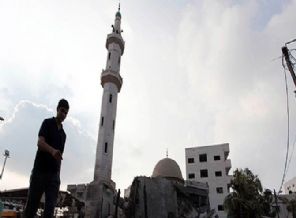 Gazze'de 10 sağlık merkezi ve 45 cami vuruldu