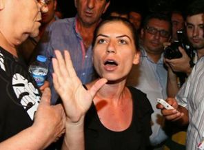 İhsanoğlu'na büyük şok