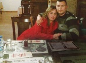 Eşine hayvan dışkısı yedirdi!