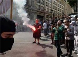 İsrail karşıtı gösterilere gözaltı