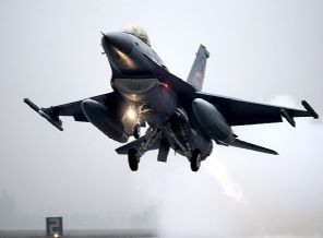 Kassam İsrail savaş uçağını vurdu