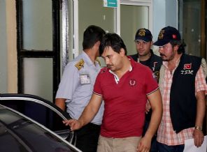 Gözaltına alınanlara sağlık kontrolü