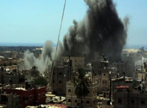 Hamas İsrail'in havaalanını vurdu