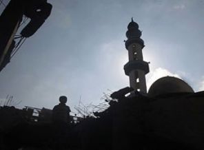 Saldırıların gölgesinde Kadir Gecesi