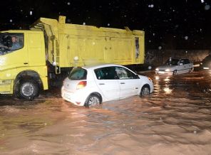 Zonguldak'ta sağanak etkili oldu