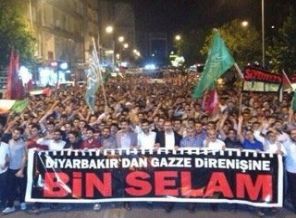 Diyarbakır'da binlerce insan Gazze için yürüdü