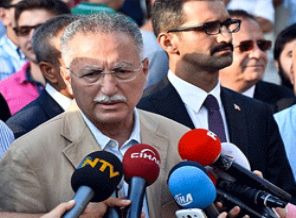 Milletimizin huzurlu bayramlar geçirmesini temenni ediyorum