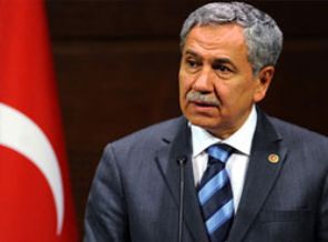 Arınç'tan kahkaha eleştirilerine yanıt