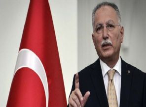 Ekmeleddin İhsanoğlu İstiklal Marşı'nı bilmiyor