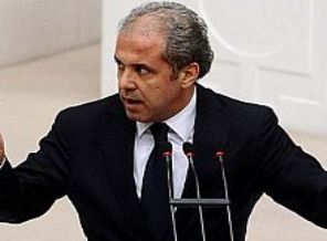 Şamil Tayyar cemaate Twitter'dan fena yüklendi