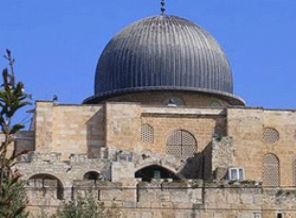 Mescid-i Aksa'ya girmelerine izin vermediler!