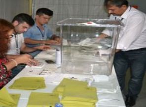 Almanya'da vatandaşlar YSK'ya tepkili