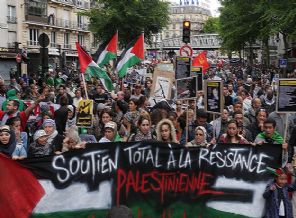 Paris’te İsrail protestosu