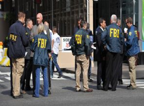 FBI,'Müslüman terörist' yetiştiriyor sonra da  yakalatıyor