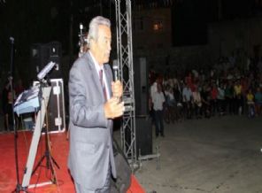 Kamer Genç'in 'Ekmeleddin' sınavı