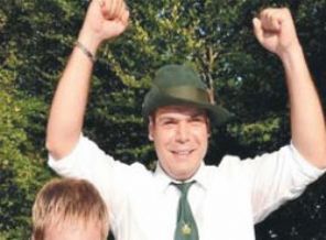 Müslüman diye ‘Atıcılar Kralı’ unvanı geri alındı!