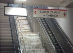 Bağcılar Metro İstasyonu'nu su bastı