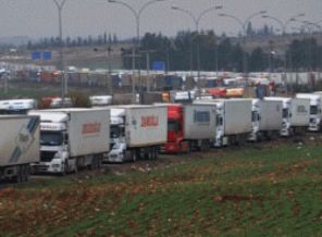 İran Türk tırlarına kapılarını açtı