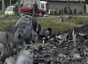Malezya uçağında ölenlerin kimliği belirleniyor