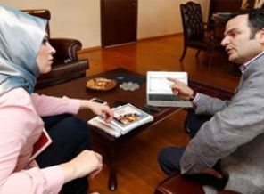 Muhabirlerimiz ağlayarak arıyorlar