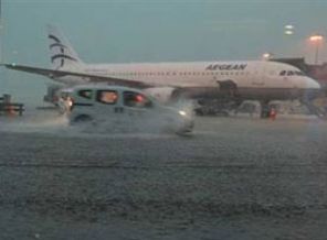 Bazı uçak seferleri iptal edildi