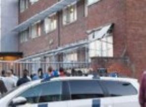 Camiyi basıp imamı kelepçelediler