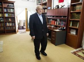 'Oy verin' diyen Fethullah Gülen kendisi oy kullanmadı