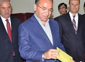 Hükümetten ilk açıklama Bakan Bozdağ'dan