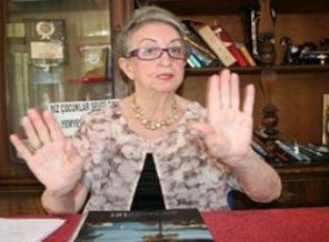 'Plaja yapılan camiyi yıkarız'