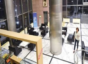 Çatı çöktü isyan başladı