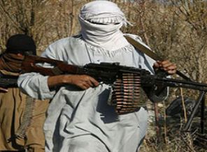 Afganistan'da 50 Taliban teslim oldu