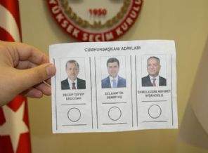 Fotoğrafı YSK eklemiş!