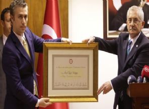 Cumhurbaşkanı resmen Erdoğan!