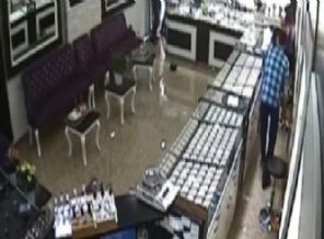 Kuyumcu hırsızları alemde yakalandı